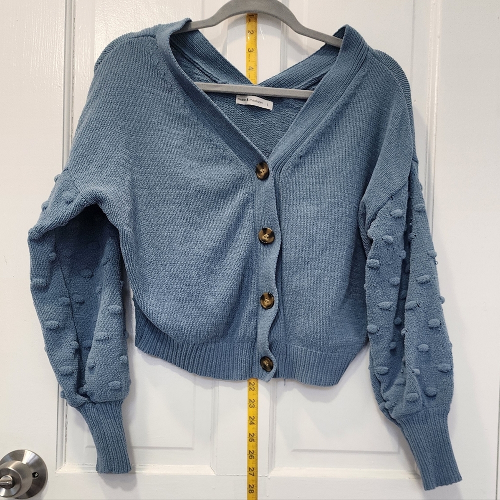 Moon & Madison Textured Blue Cardigan